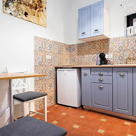 2 Bedroom Oldtown Mountain View Apartment With Private Terrace And High Ceilings Rooms Brasov Exterior photo