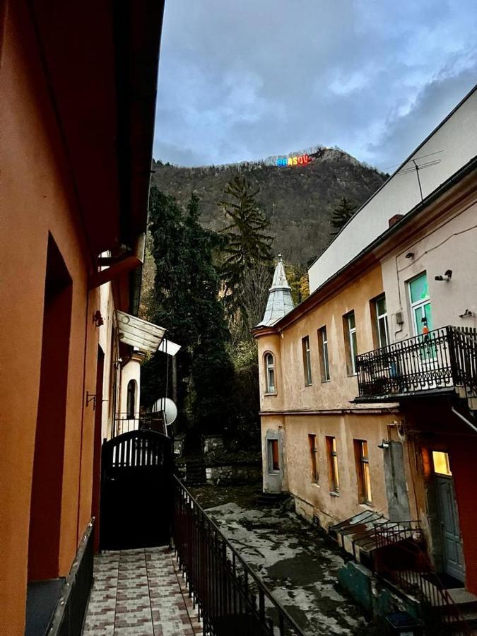 2 Bedroom Oldtown Mountain View With Private Terrace And High Ceilings Brasov