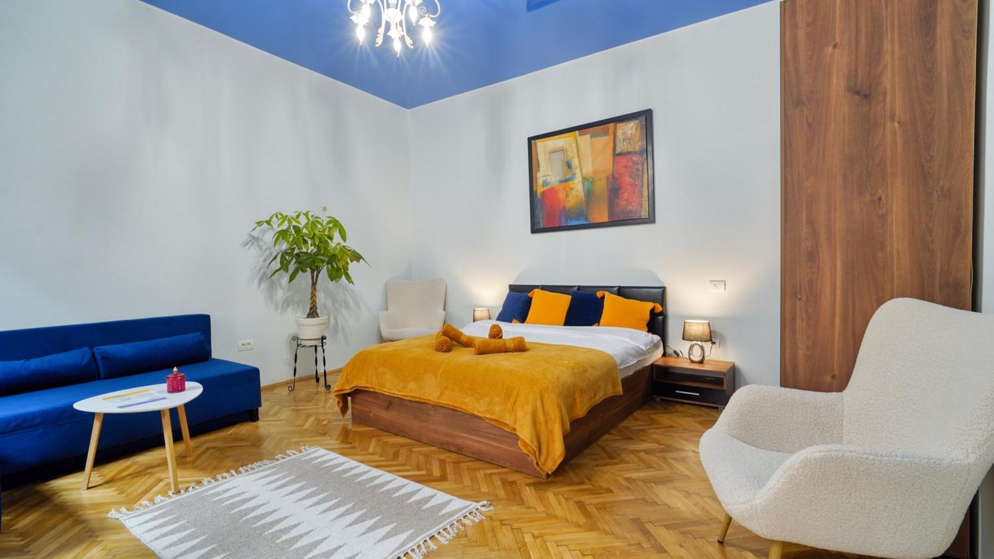 2 Bedroom Oldtown Mountain View With Private Terrace And High Ceilings Apartment *